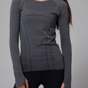 Like new ivivva fly tech